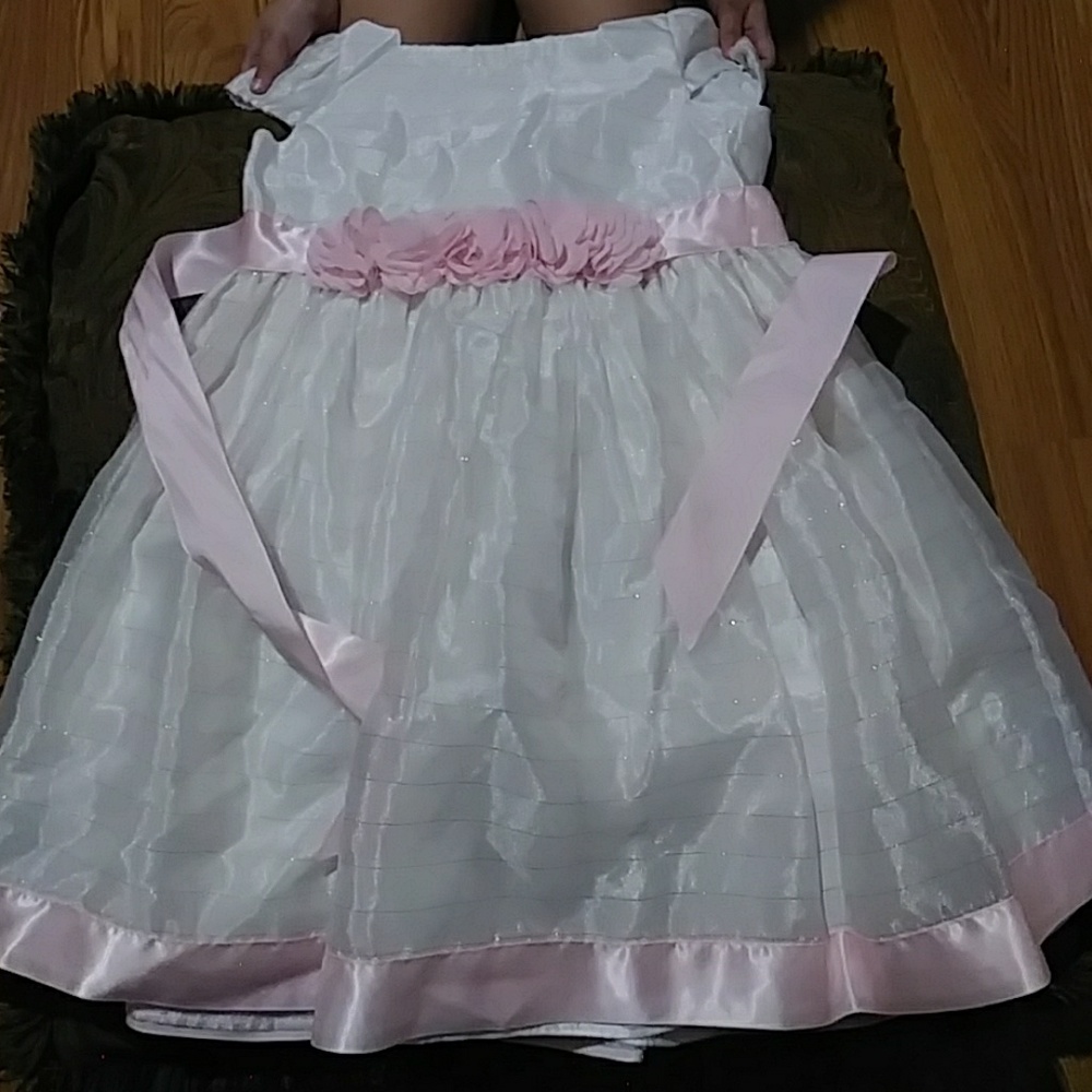 Girls dress